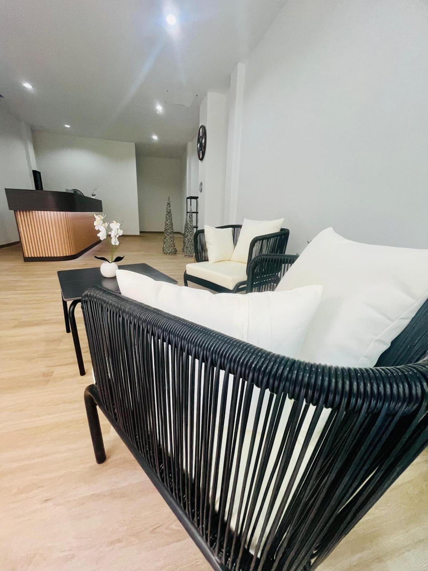 28 Boutique Hotel Patong Dış mekan fotoğraf