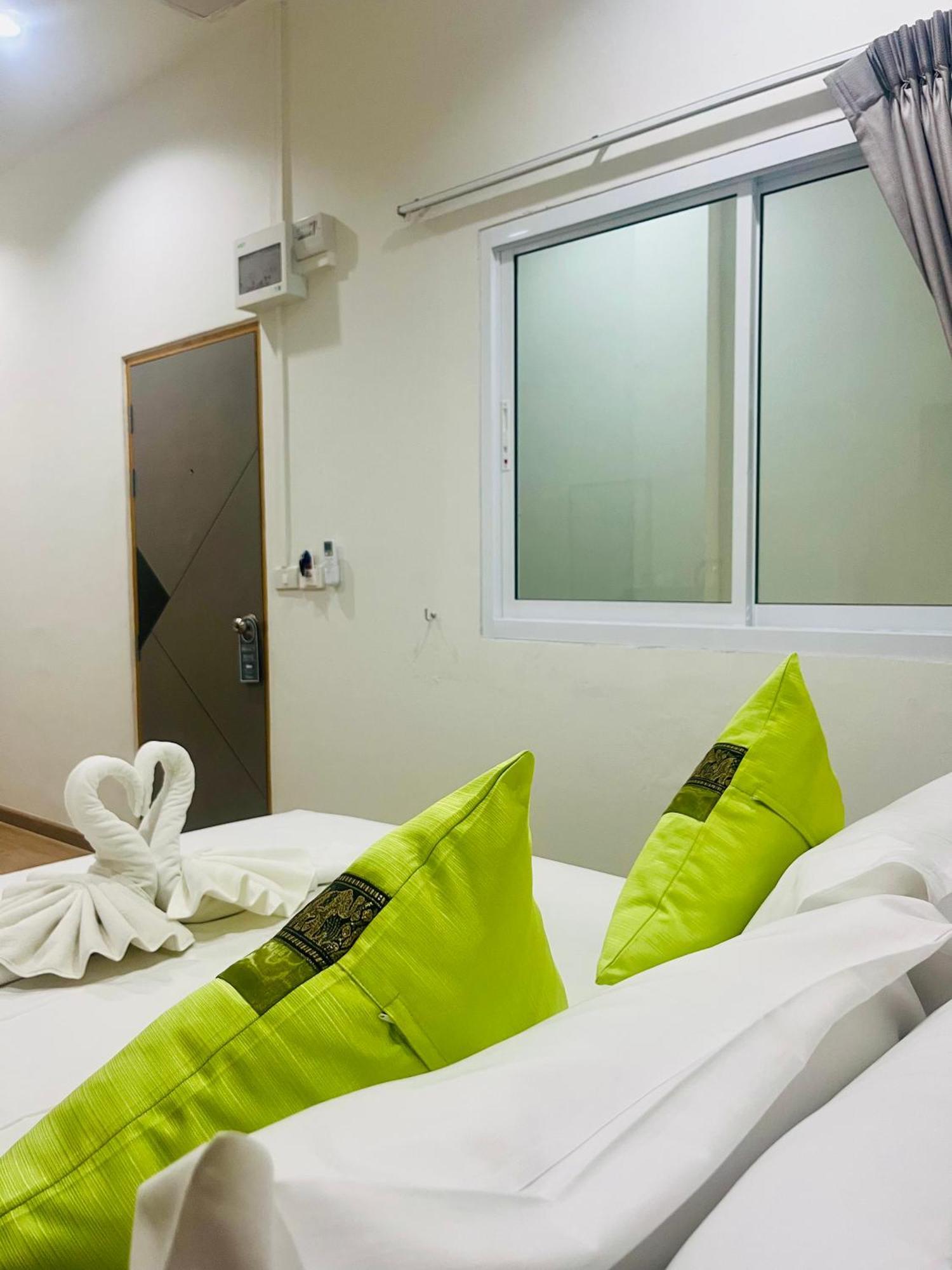 28 Boutique Hotel Patong Dış mekan fotoğraf