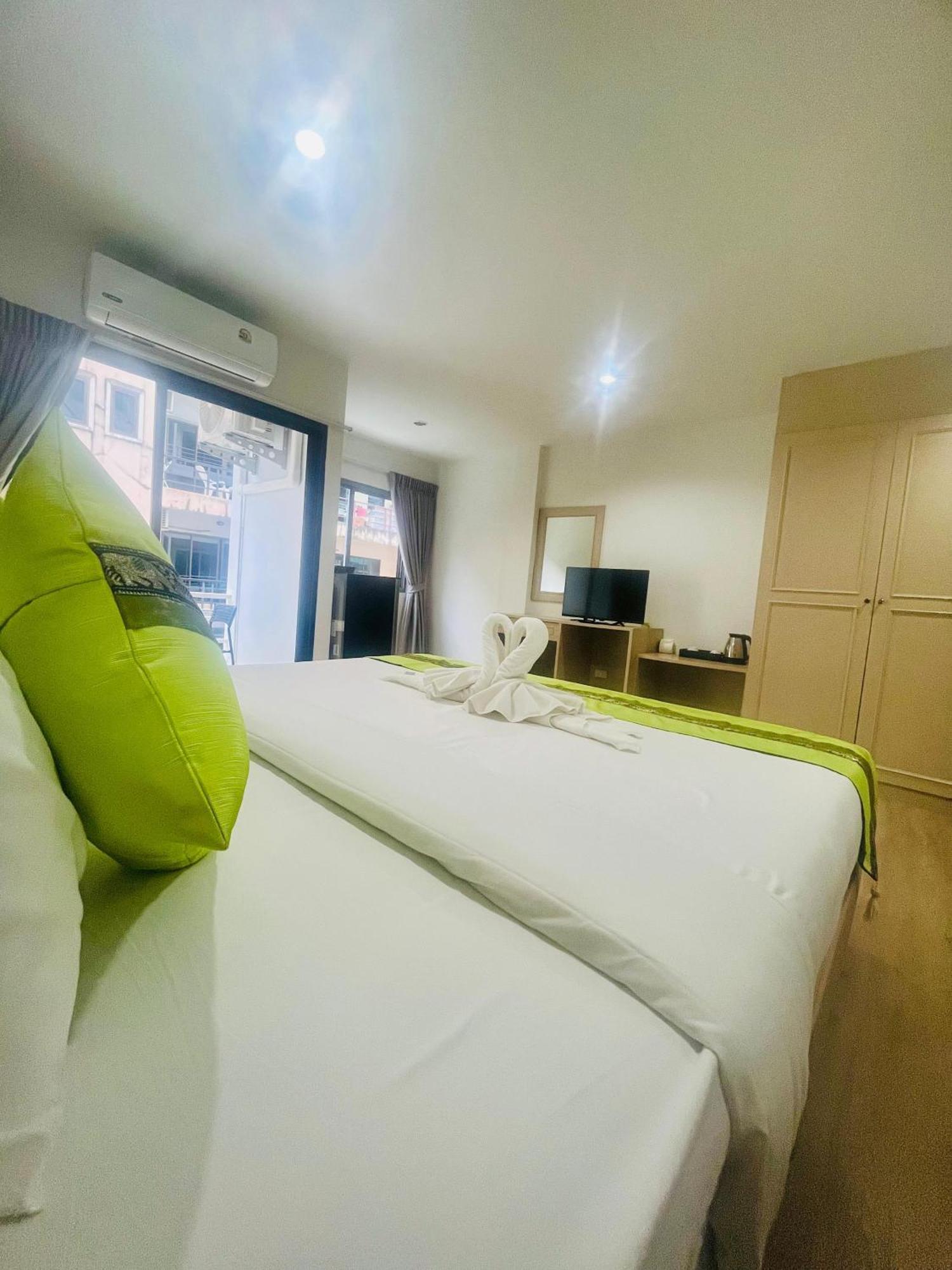28 Boutique Hotel Patong Dış mekan fotoğraf
