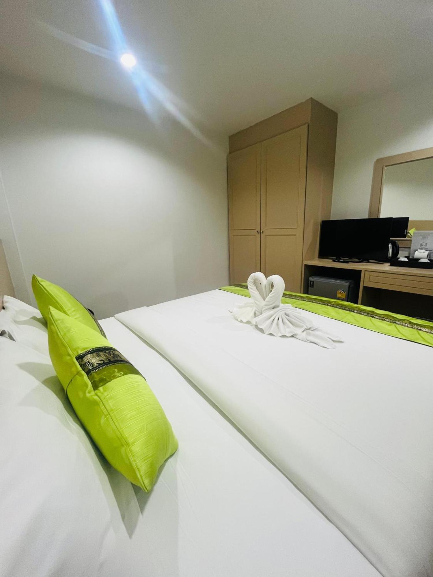 28 Boutique Hotel Patong Oda fotoğraf