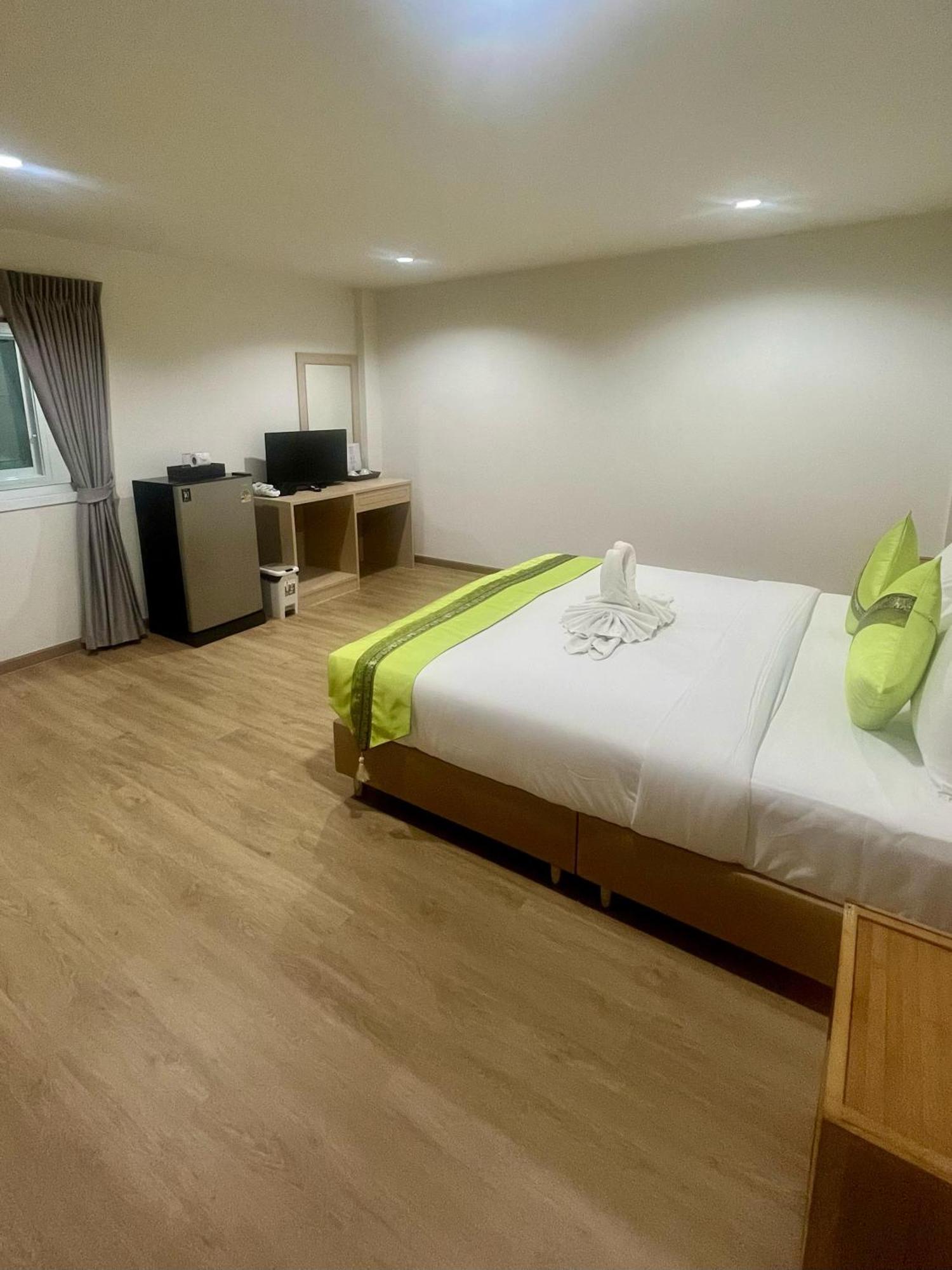 28 Boutique Hotel Patong Dış mekan fotoğraf