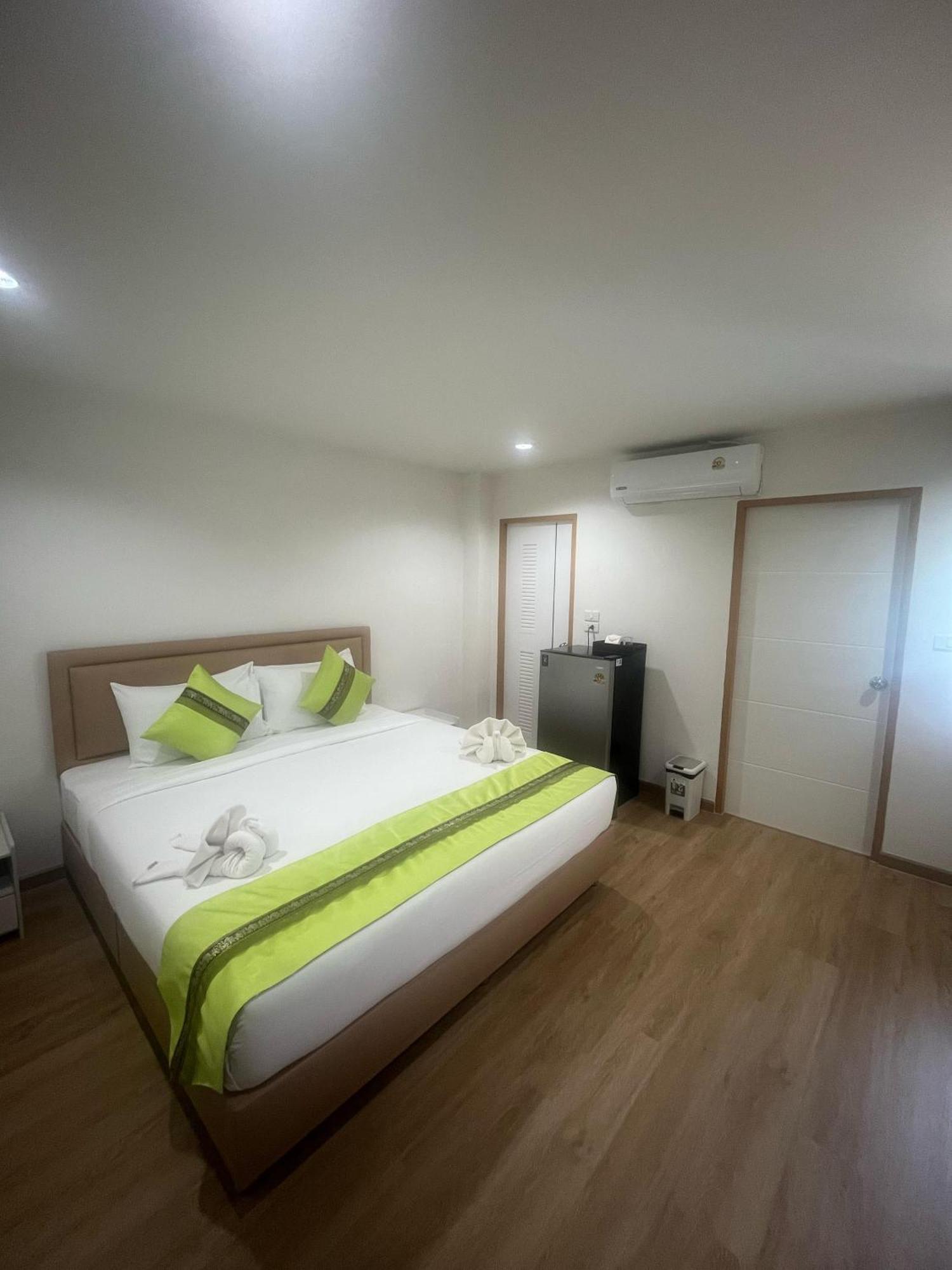 28 Boutique Hotel Patong Dış mekan fotoğraf